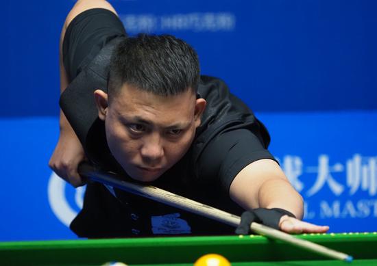 她在面对强 她在面对强